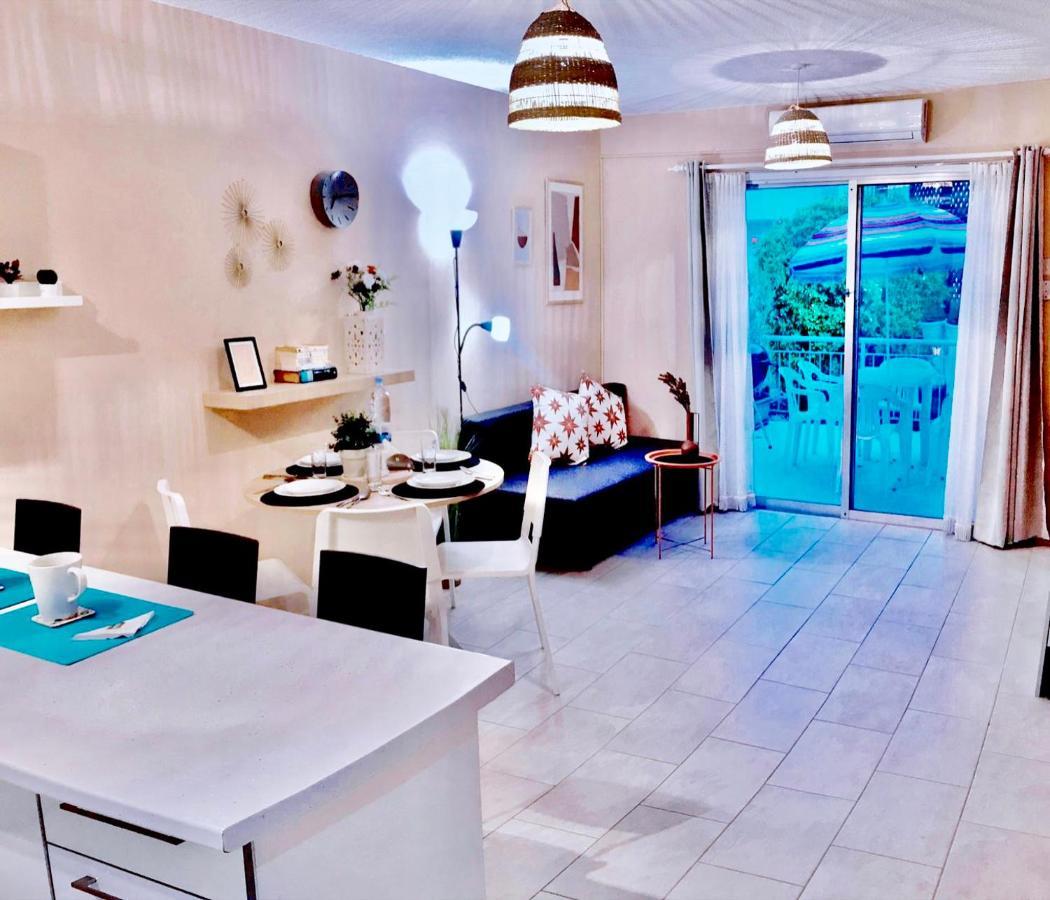 Seaside Maisonette 200M From Sea Пафос Екстериор снимка
